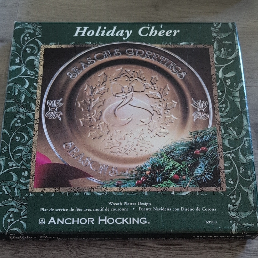 Anchor Hocking Gold Holiday Decor Elegance